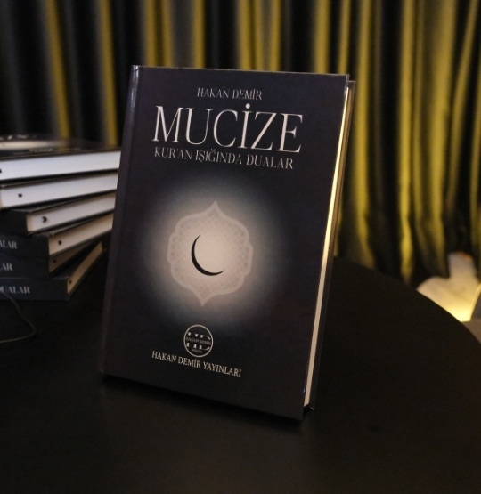 MUCİZE KURAN IŞIĞINDA DUALAR